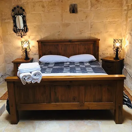 Lejlighed Charming In With Pool, Gozo-tripinngozo