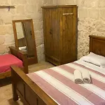 Apartment Charming In With Pool, Gozo-tripinngozo