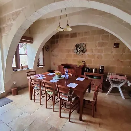 Charming In With Pool, Gozo-tripinngozo * Ghajn il-Kbira (Gozo)
