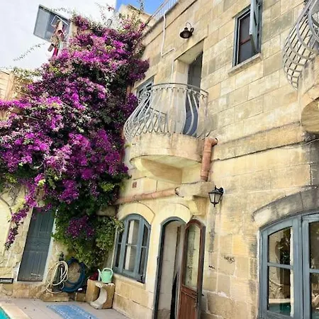 Charming In With Pool, Gozo-tripinngozo