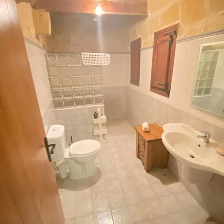 Apartman Charming In With Pool, Gozo-tripinngozo Għajn il-Kbira