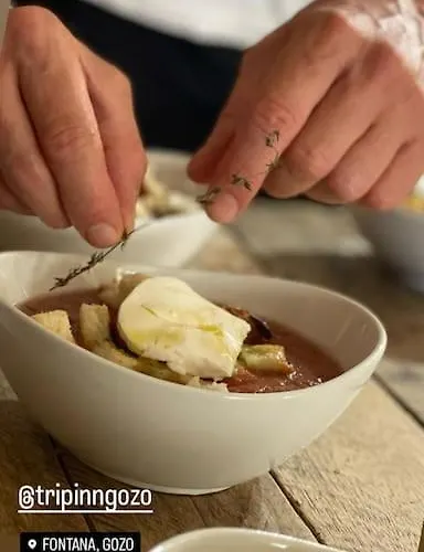 Charming In With Pool, Gozo-tripinngozo Apartament